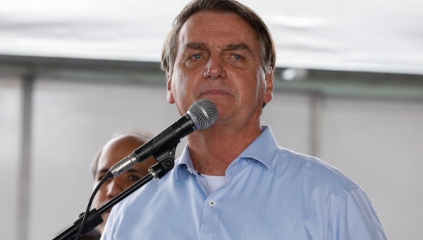 Bolsonaro publica vídeo de caminhoneiro agradecendo a ele pela construção da ponte do Madeira e confirma presença em inauguração